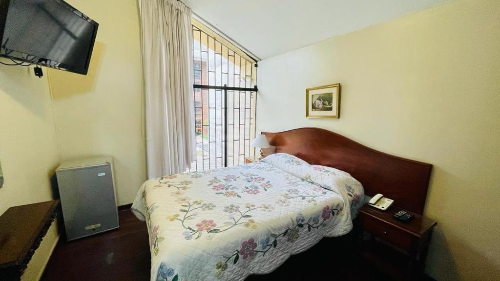 Villas Del Sol Bed & Breakfast Лима Екстериор снимка
